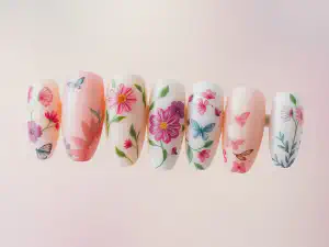 21+ Beautiful Spring Nail Designs to Try